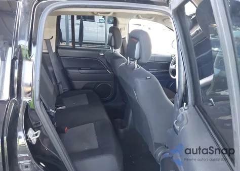 2014 Jeep Compass Sport z USA, uszkodzony, nr VIN 1C4NJCBA9ED692608